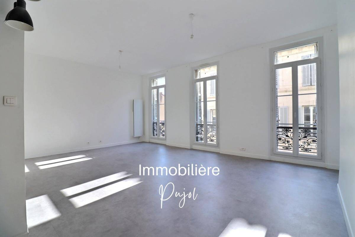 Appartement 3 pièces 71 m² · à Marseille 1er Arrondissement · 71 m² · 1 057 €/mois