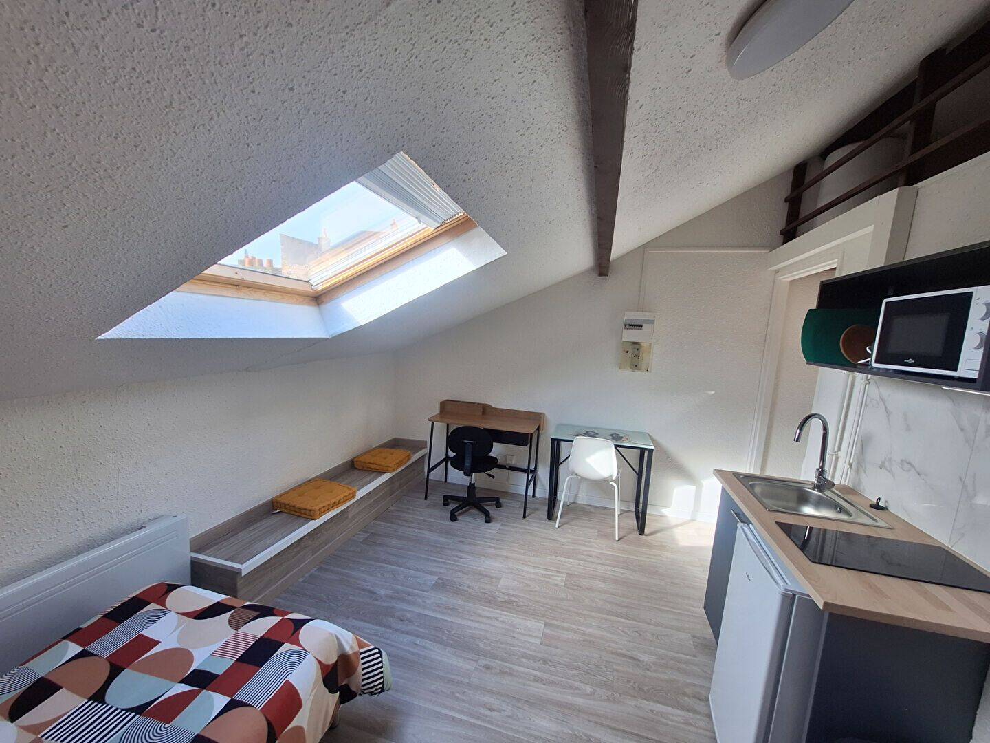 Appartement 1 pièce 12 m² · à Metz · 12 m² · 575 €