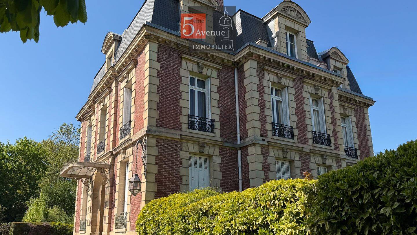 Appartement 5 pièces 130 m² · à Senlis · 130 m² · 440 000 €