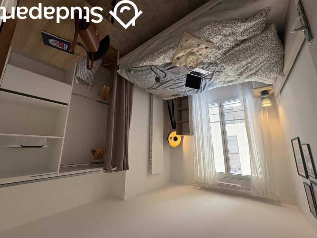 1 pièce 8 m² · à Clichy · 8 m² · 850 €/mois