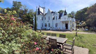 Château à vendre 1 270 500 € 9 pièces 6 chambres 450 m² 30 000 m² de terrain Loches 37600