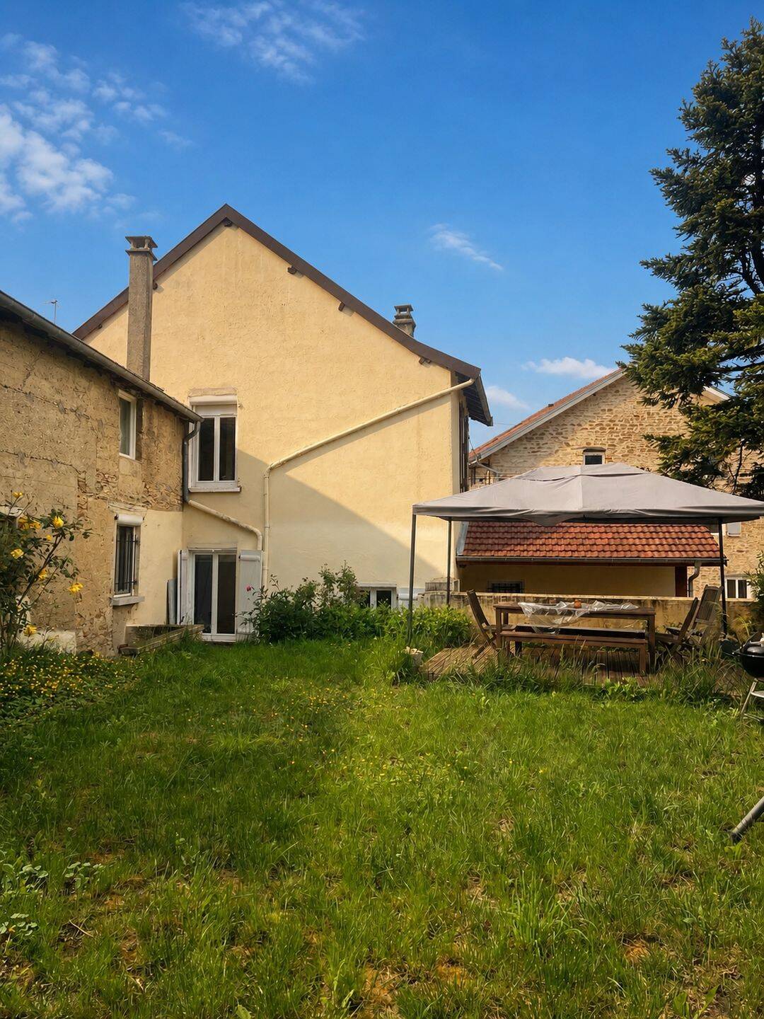 Maison 4 pièces 90 m² · à Crémieu · 90 m² · 309 000 €
