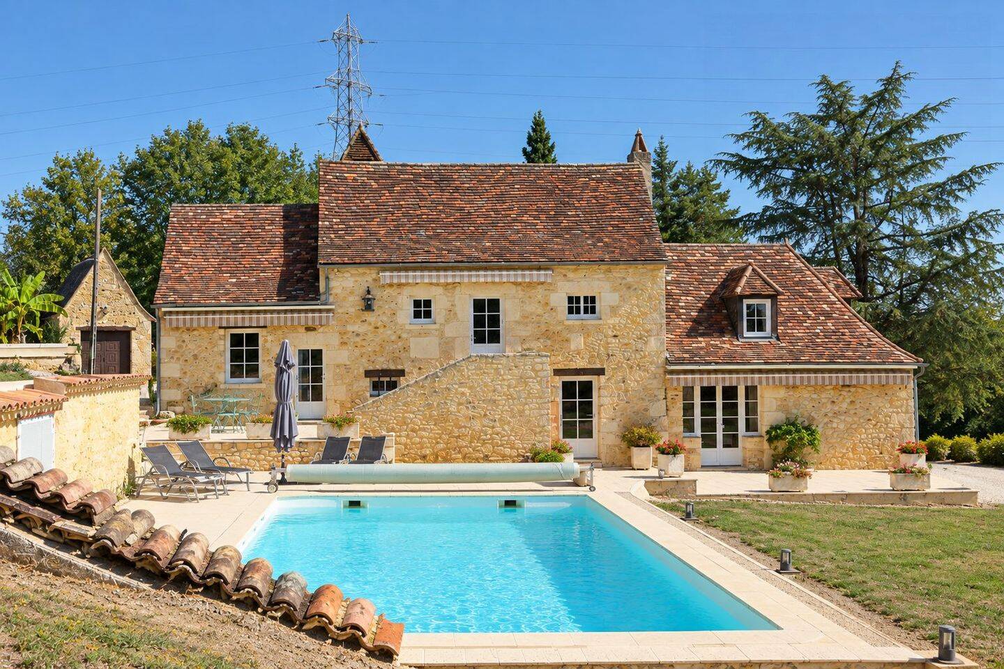 Maison 6 pièces 177 m² · à Lamonzie-Montastruc · 177 m² · 593 000 €