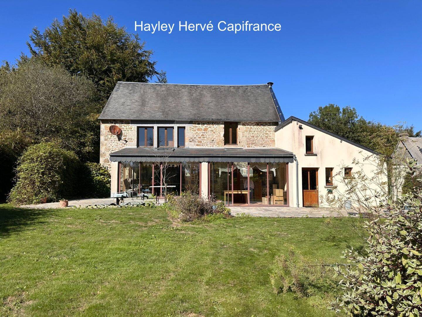 Maison 7 pièces 164 m² · à Saint-Clément-Rancoudray · 164 m² · 178 500 €