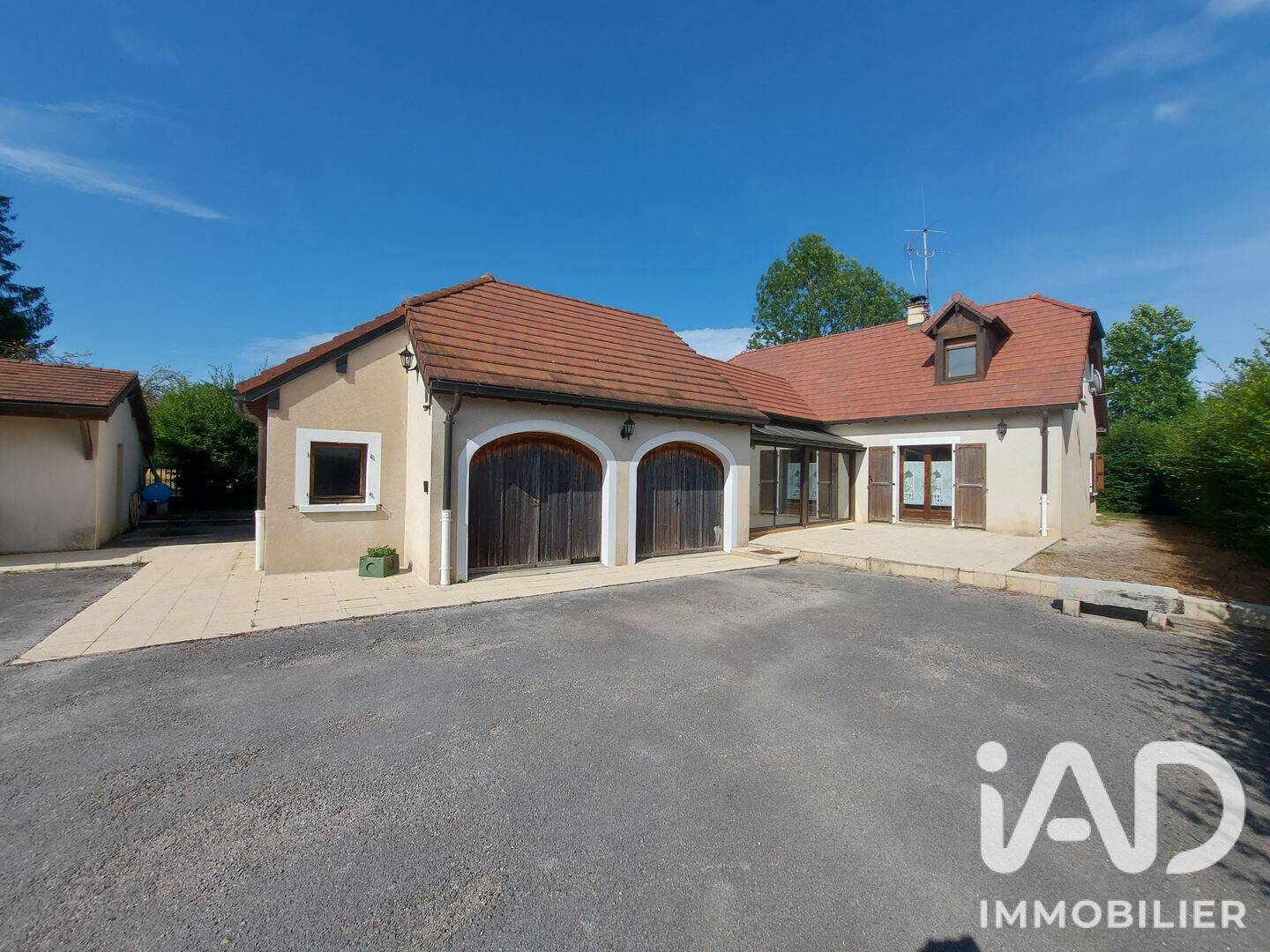 Maison 4 pièces 141 m² · à Dompierre-sur-Mont · 141 m² · 264 000 €