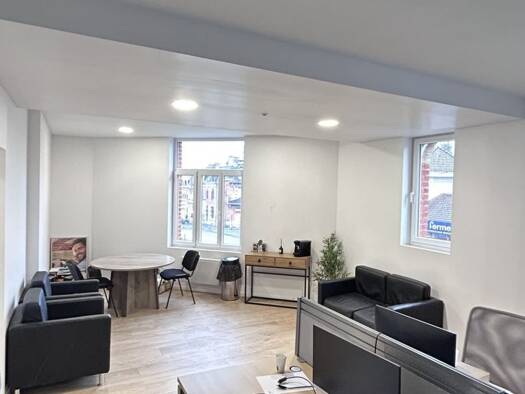 Espace bureau à louer 400 € 35 m² de bureaux Nungesser-La Briquette-Faubourg de Cambrai Valenciennes 59300