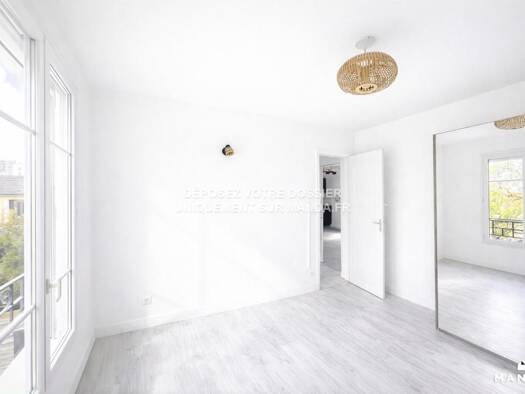 Appartement à louer 1 449 € 3 pièces 2 chambres 76 m² 2ème étage Percy Schneider Clamart 92140