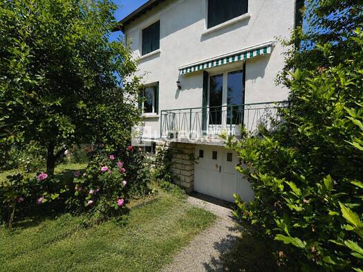 Maison à vendre 875 000 € 6 pièces 3 chambres 110 m² 571 m² de terrain Centre Ville Rueil-Malmaison 92500