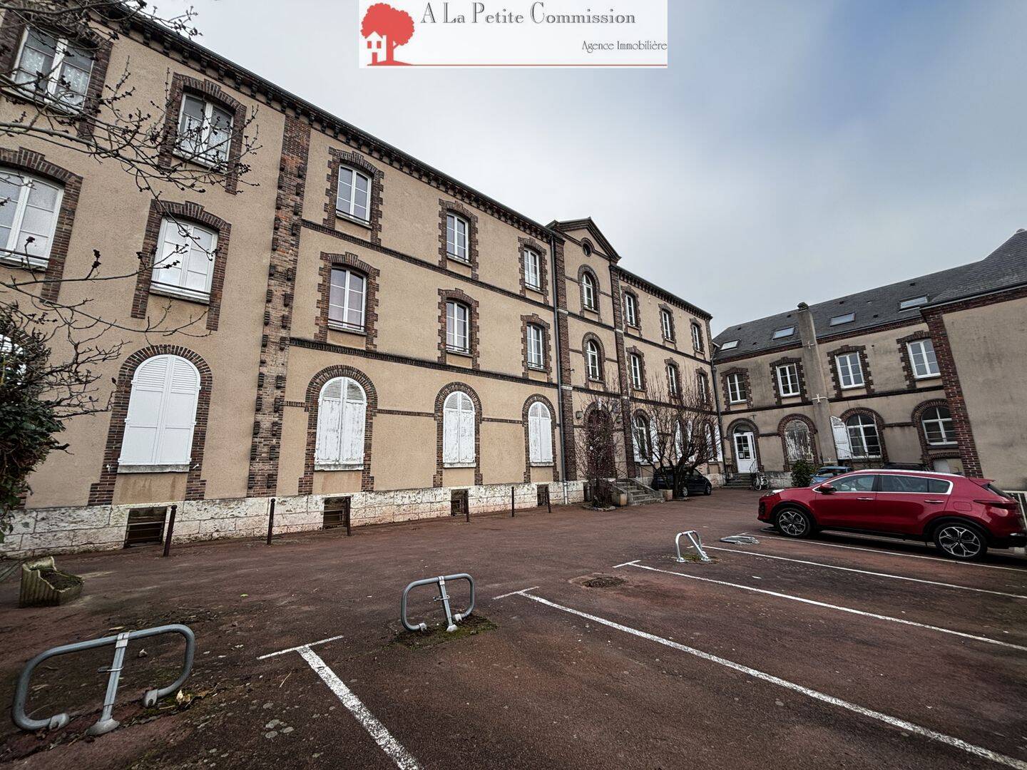 Appartement 1 pièce 24 m² · à Chartres · 23,8 m² · 78 000 €