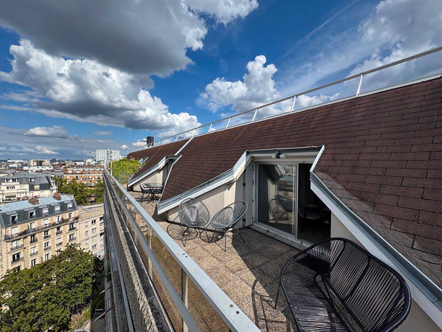 Appartement 2 pièces 60 m² · à Paris 15ème Arrondissement · 59,9 m² · 3 360 €/mois