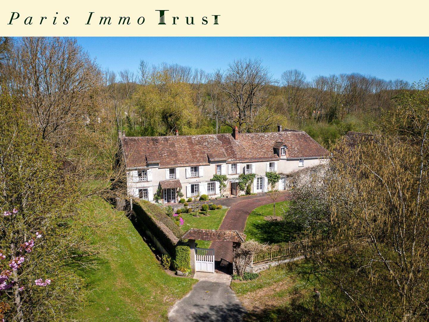 Maison 8 pièces 278 m² · à Maintenon · 278 m² · 595 000 €