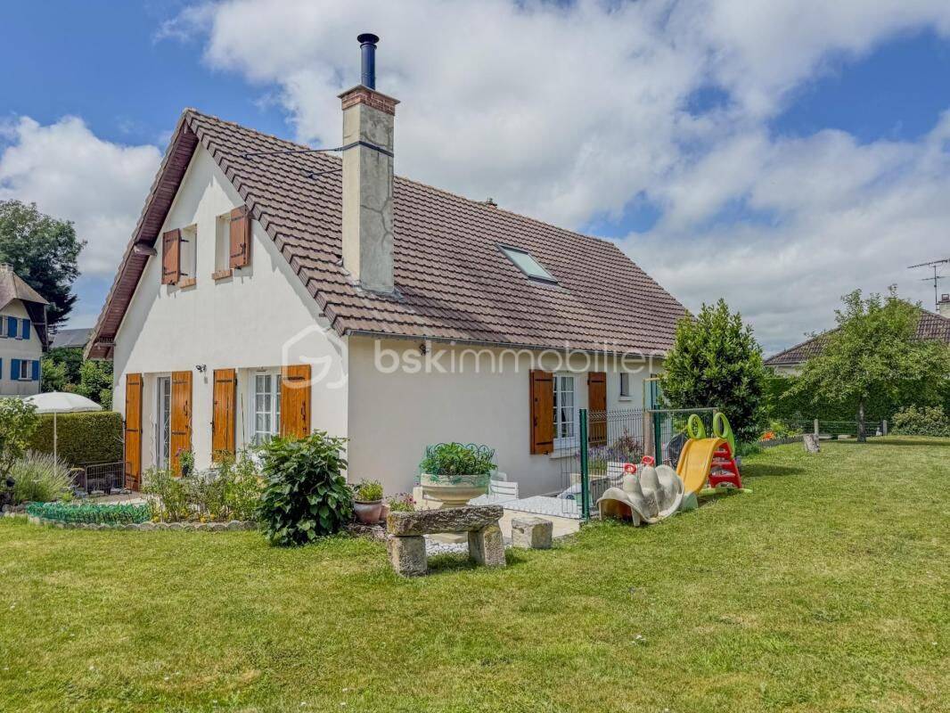 Maison 5 pièces 125 m² · à Pont-l'Évêque · 125,4 m² · 428 000 €
