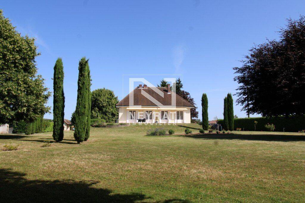 Maison 6 pièces 157 m² · à Chalon-sur-Saône · 157 m² · 369 000 €