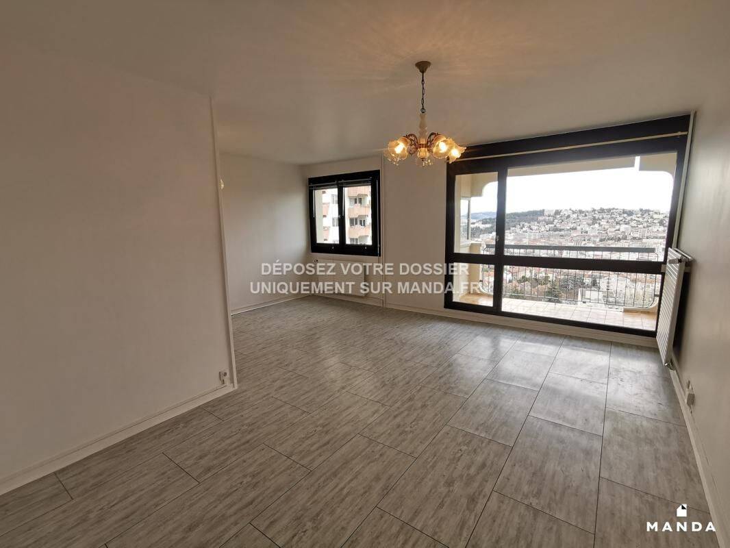 Appartement 3 pièces 77 m² · à Saint-Étienne · 77 m² · 620 €
