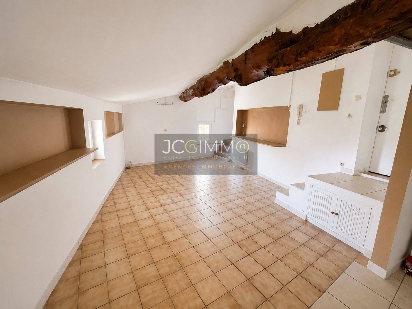 Appartement 2 pièces 29 m² · à Solliès-Ville · 29 m² · 530 €