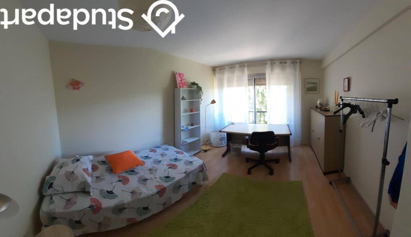 1 pièce 17 m² · à Bois-Guillaume · 17 m² · 450 €