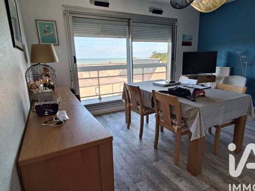 Appartement à vendre 220 000 € 2 pièces 1 chambre 46 m² Étage 3/4 Agora Granville 50400