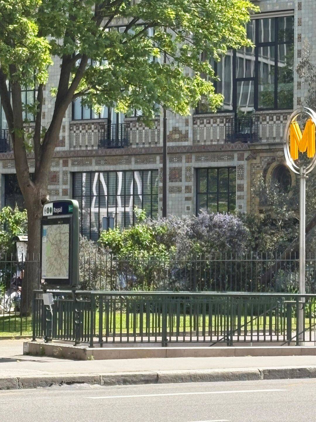 Appartement 4 pièces 109 m² · à Paris 14ème Arrondissement · 109 m² · 1 590 000 €