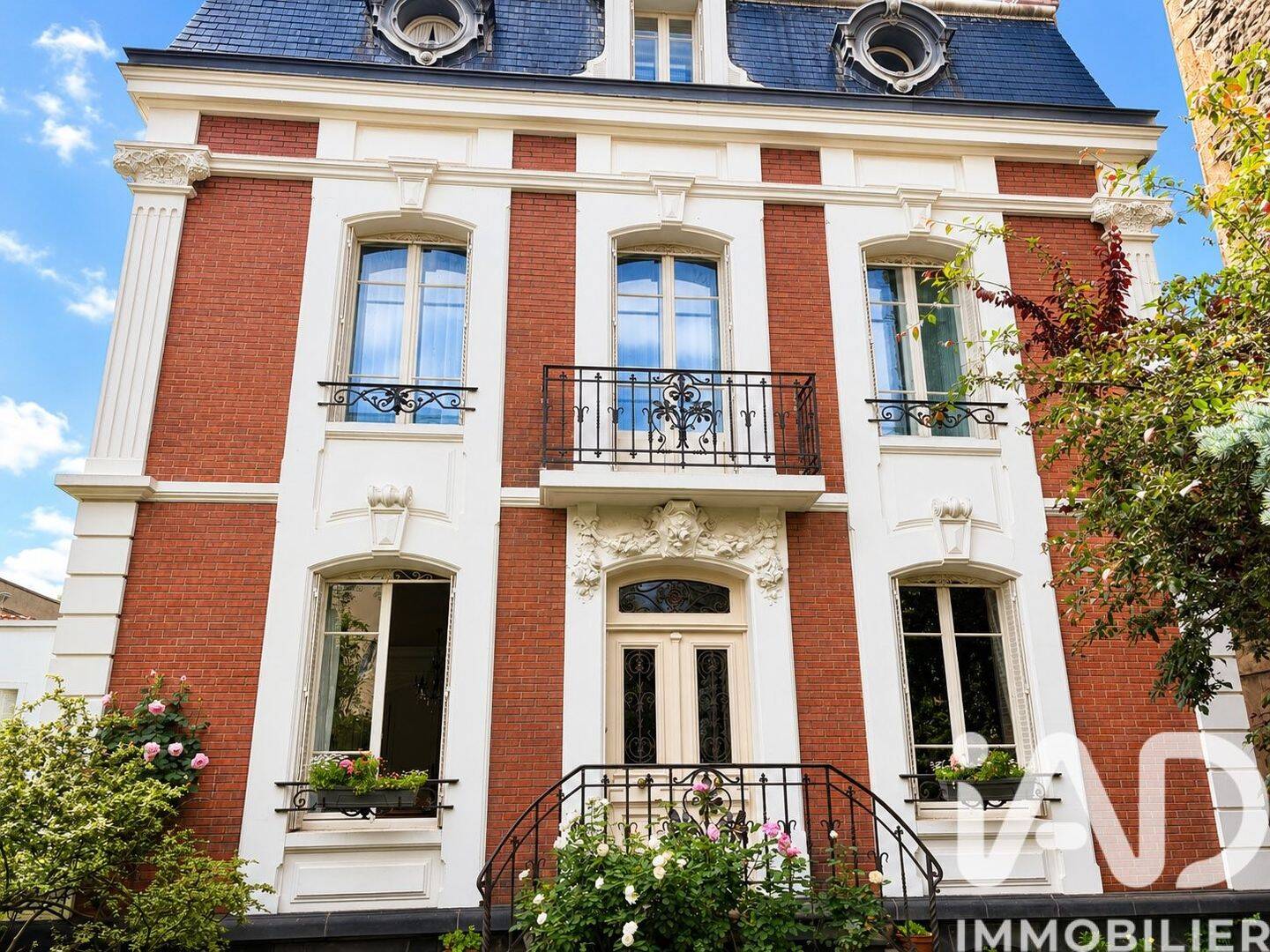 Maison 13 pièces 300 m² · à Clermont-Ferrand · 300 m² · 825 000 €