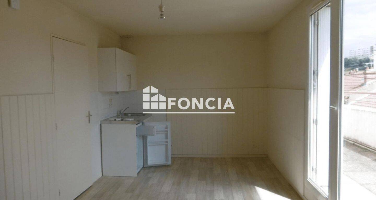 Appartement 1 pièce 25 m² · à Clermont-Ferrand · 25 m² · 450 €/mois