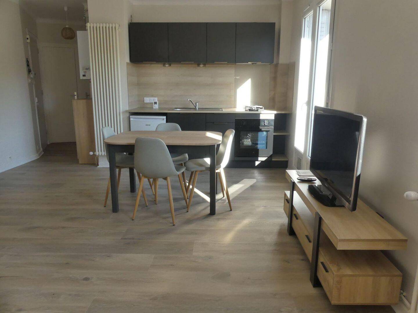 Appartement 2 pièces 49 m² · à Grenoble · 49 m² · 815 €