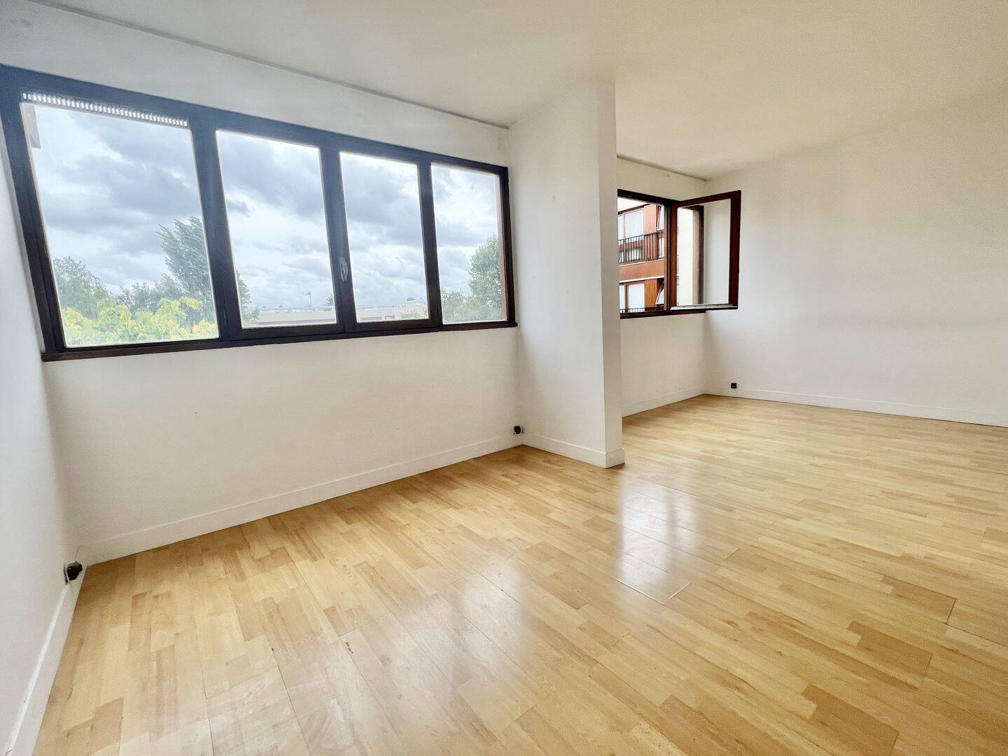 Appartement 1 pièce 27 m² · à Le Chesnay-Rocquencourt · 26,7 m² · 699 €