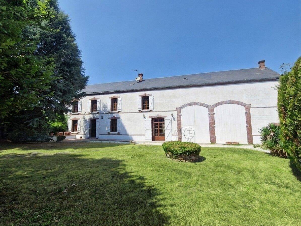 Maison 7 pièces 294 m² · à Courdemanche · 294 m² · 346 000 €