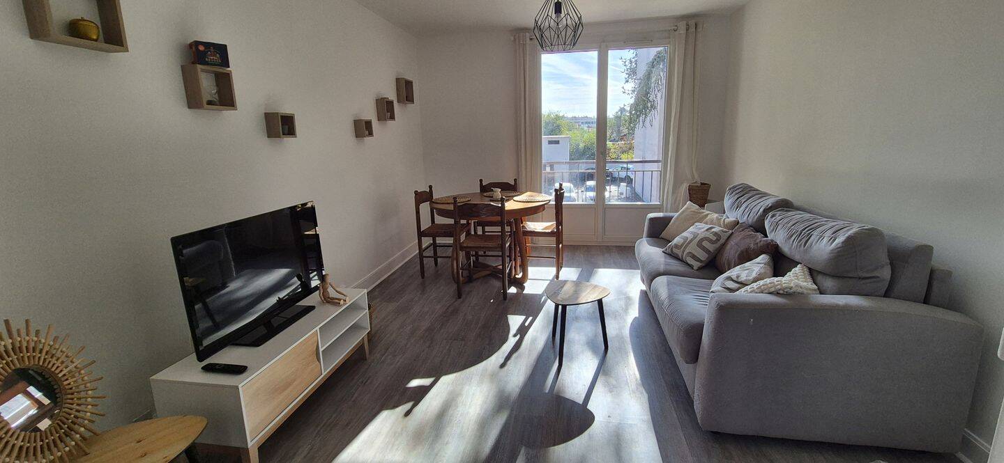 Appartement 3 pièces 53 m² · à Lyon 8ème Arrondissement · 53 m² · 857 €/mois
