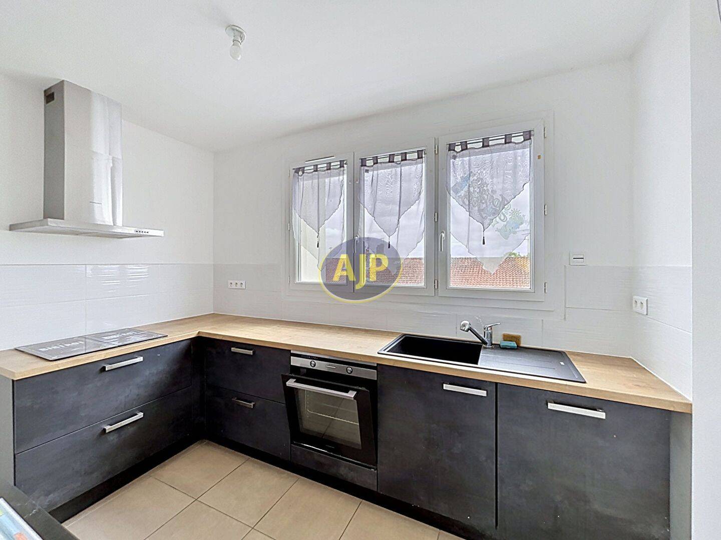 Appartement 4 pièces 68 m² · à Tonnay-Charente · 68,2 m² · 760 €