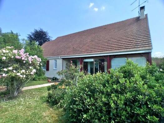 Maison à vendre 349 000 € 7 pièces 5 chambres 144 m² 1 119 m² de terrain Saint-Arnoult-en-Yvelines 78730
