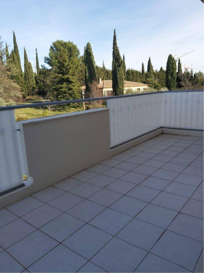 Appartement 2 pièces 32 m² · à Aix-en-Provence · 31,8 m² · 810 €