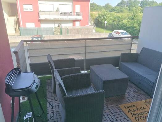 Appartement à louer 760 € 2 pièces 1 chambre 40 m² 1er étage Nord Bassens 33530