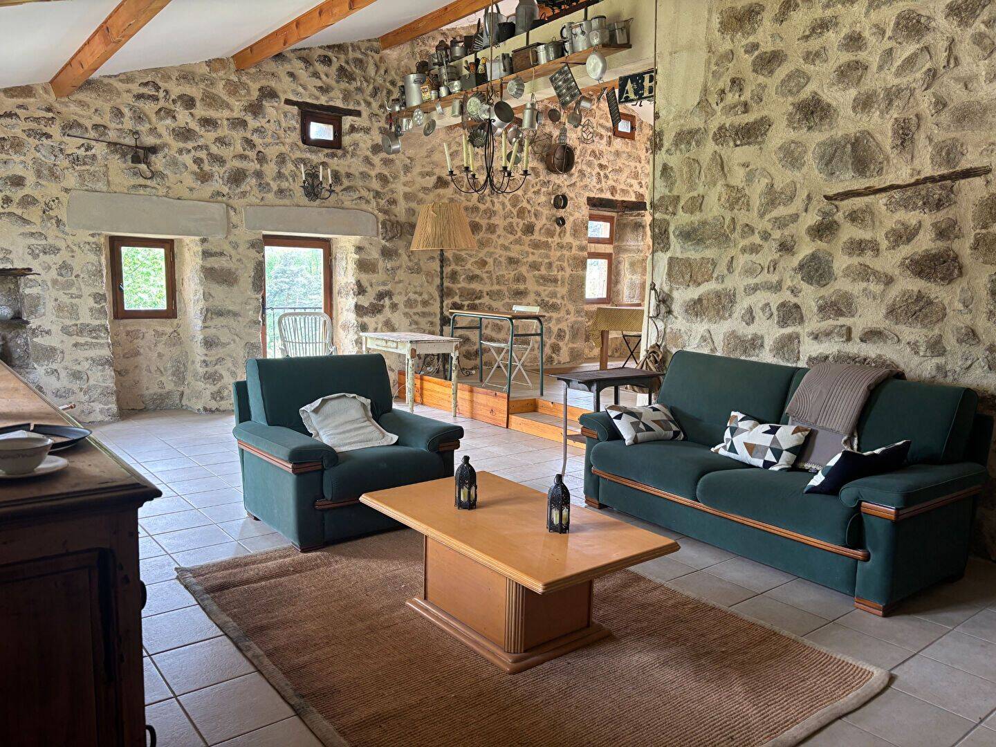 Maison 5 pièces 94 m² · à Colombier-le-Jeune · 94 m² · 249 000 €