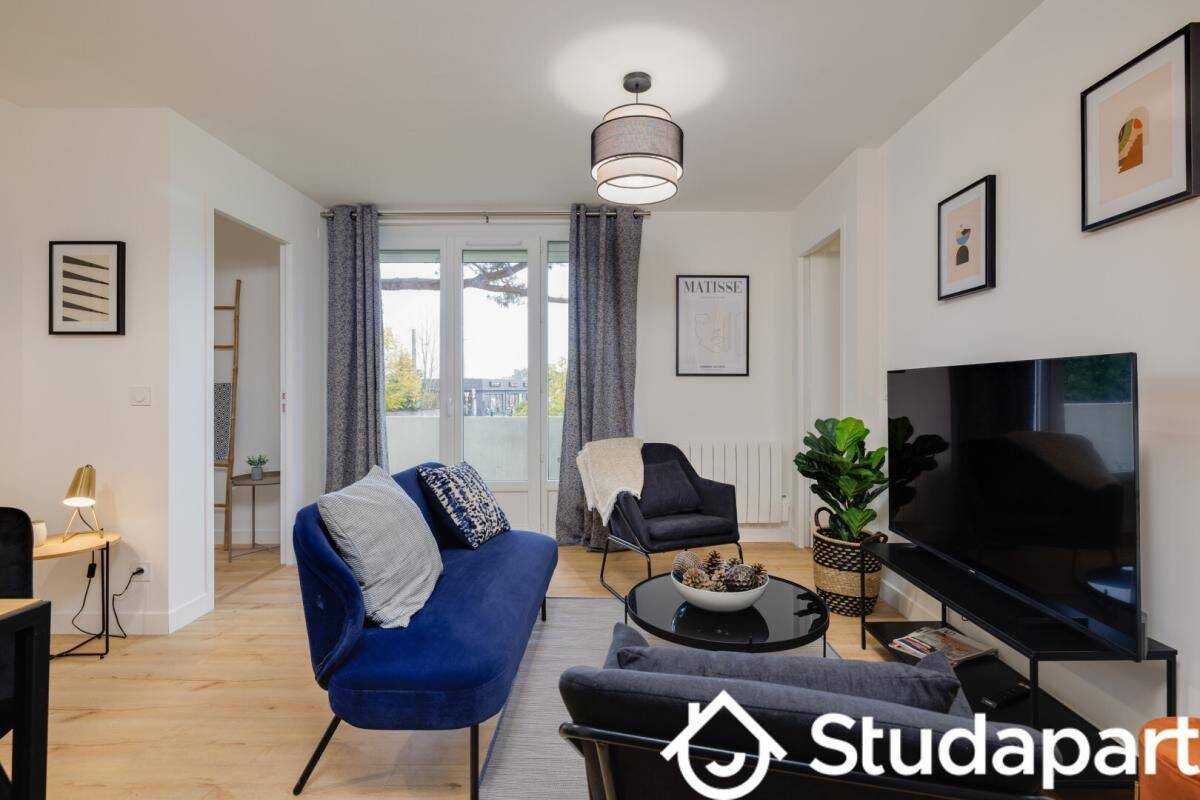 1 pièce 10 m² · à Pessac · 10 m² · 555 €