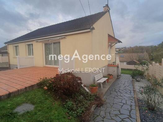 Maison à vendre 140 500 € 5 pièces 3 chambres 87 m² 475 m² de terrain Le Genest-Saint-Isle 53940