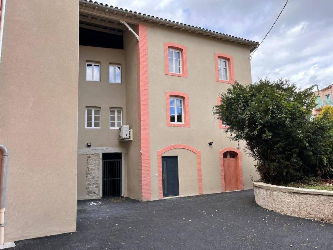 Appartement 107 m² · à Brioude · 107 m² · 930 €