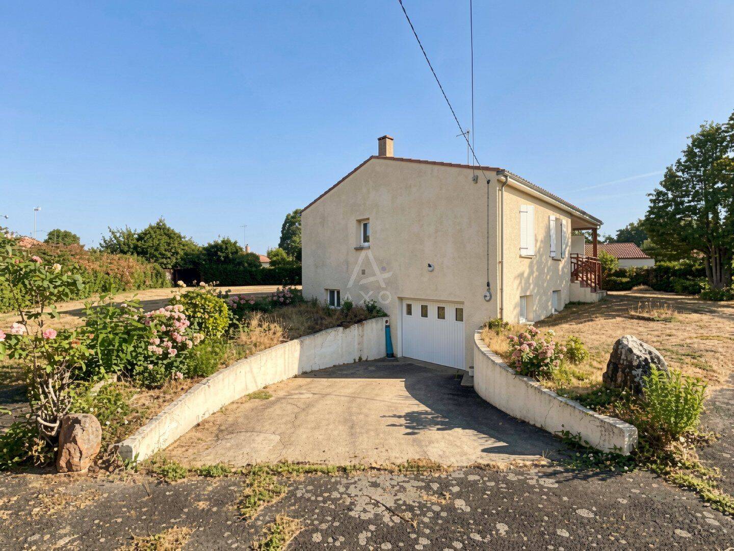 Maison 4 pièces 88 m² · à Saint-Martin-des-Noyers · 88 m² · 157 000 €