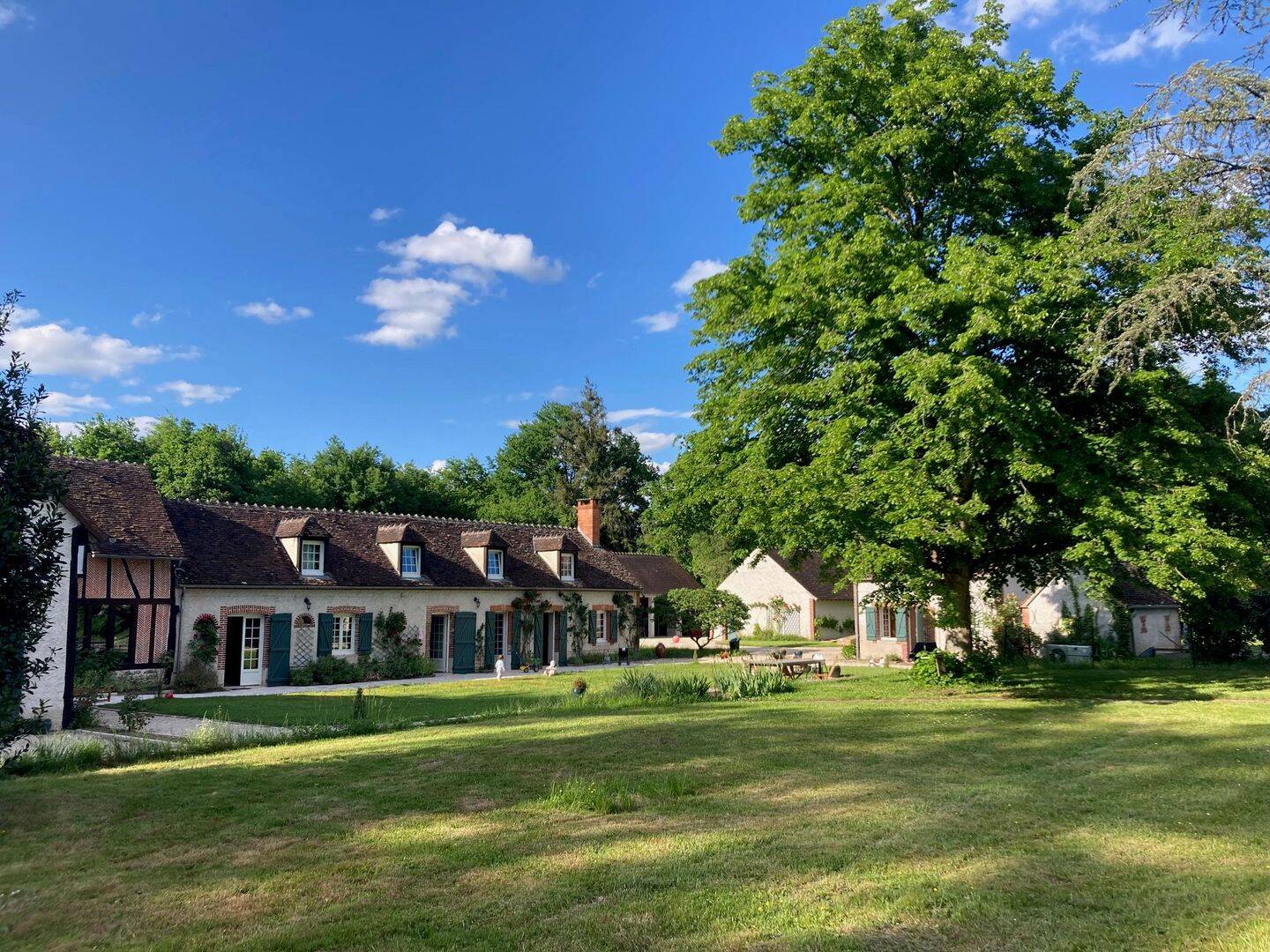 Maison 12 pièces 400 m² · à Montereau · 400 m² · 1 090 000 €