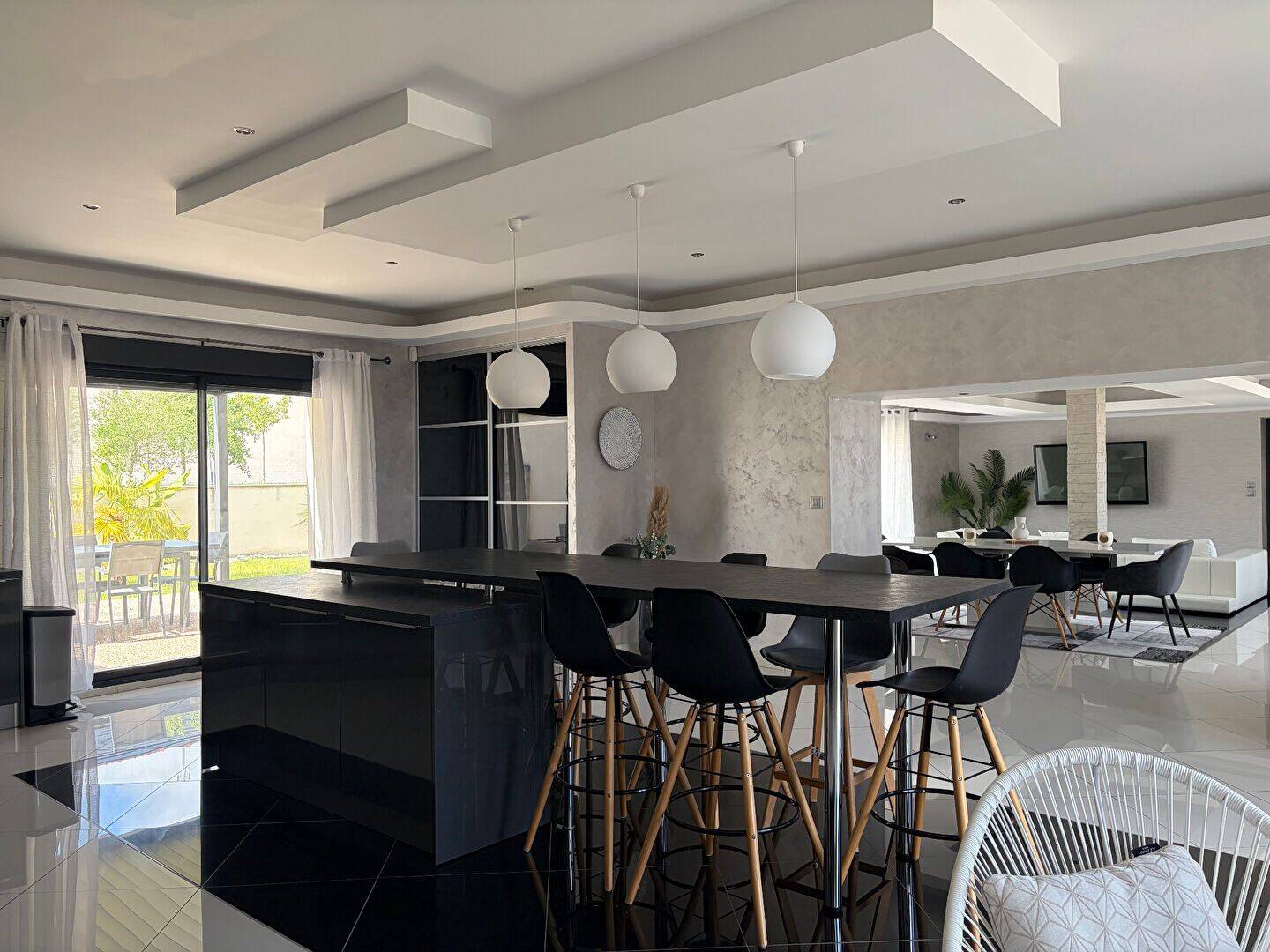 Maison 16 pièces 300 m² · à Imphy · 300 m² · 376 000 €