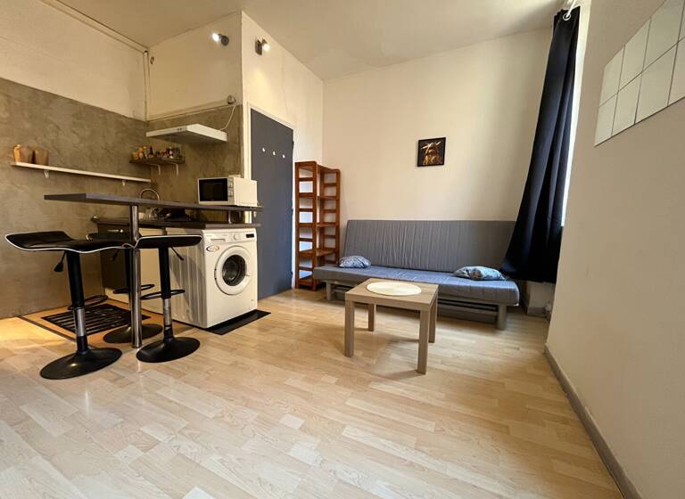 Appartement à vendre 88 560 € 1 pièce 17 m²<br/>superficie 1/2<br/>étage Martigues 13500