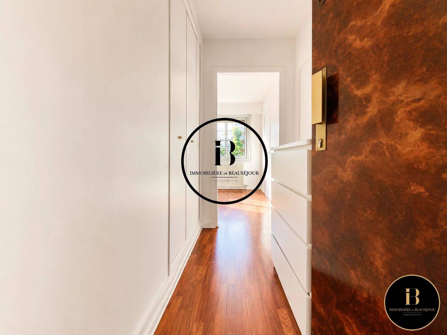 Appartement 1 pièce 25 m² · à Courbevoie · 25,5 m² · 995 €/mois