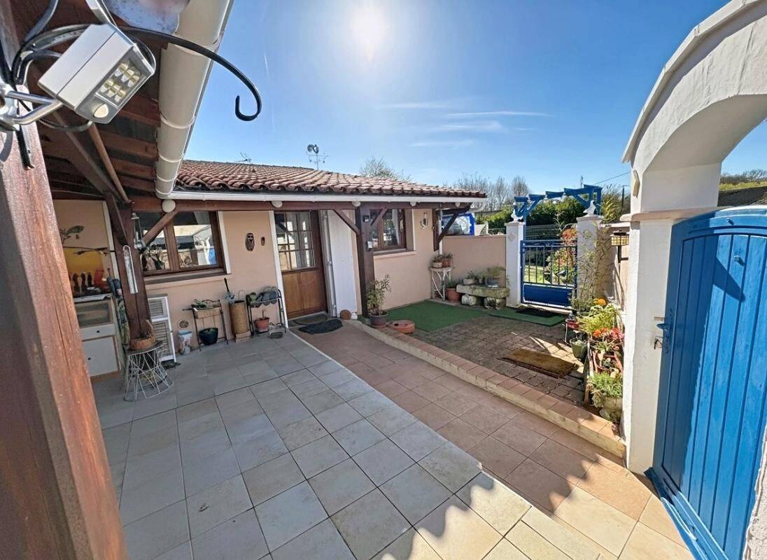 Maison 4 pièces 110 m² · à Saintes · 110 m² · 209 990 €