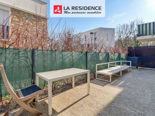Appartement à vendre 239 000 € 3 pièces 2 chambres 62 m² RDC/6 La Coudraie Poissy 78300