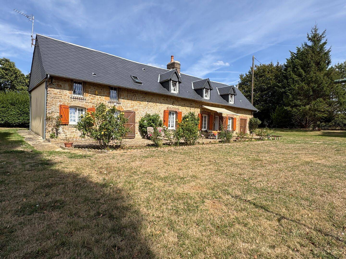 Maison 7 pièces 132 m² · à Gacé · 132,4 m² · 160 500 €