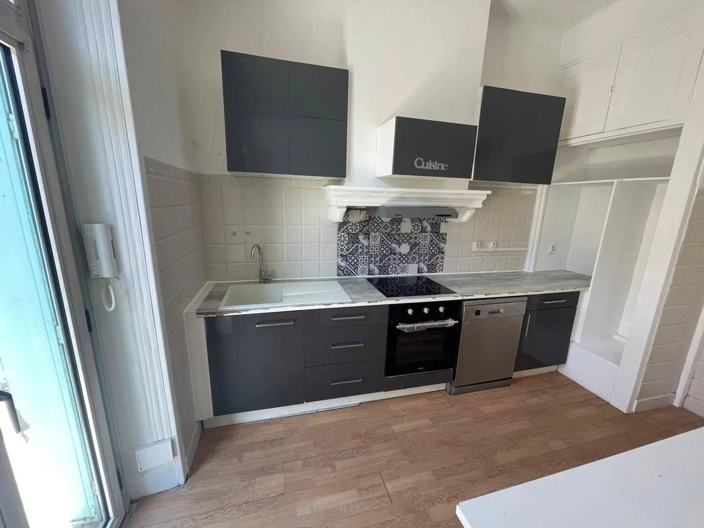 Appartement 3 pièces 93 m² · à Alès · 93,3 m² · 593 €/mois