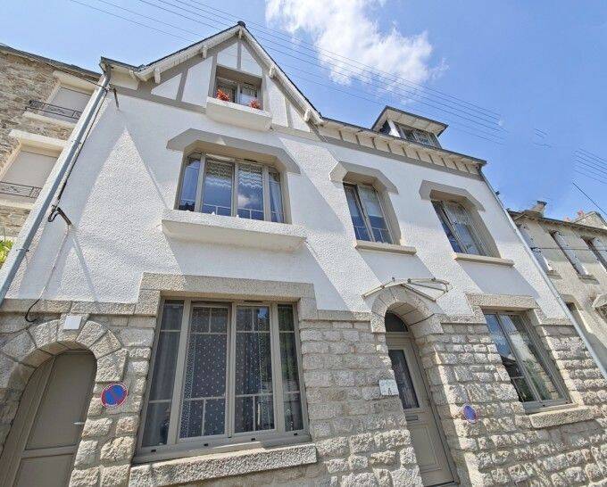 Maison 8 pièces 237 m² · à Quimper · 237 m² · 597 000 €