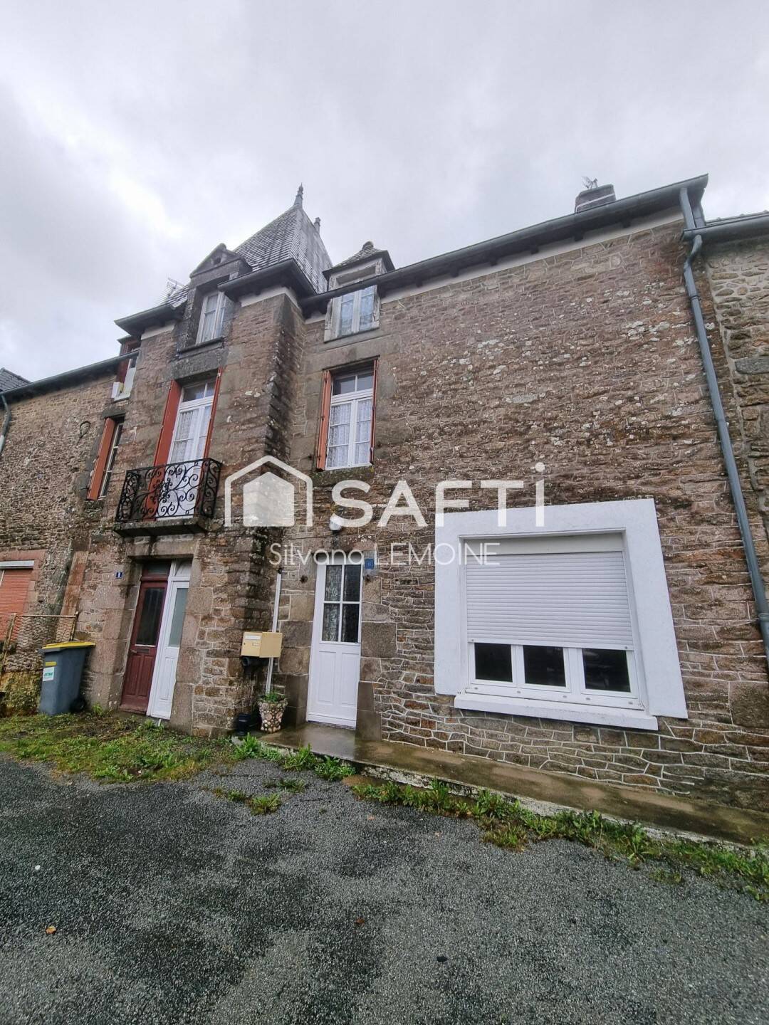 Maison 6 pièces 130 m² · à Ménéac · 130 m² · 65 000 €