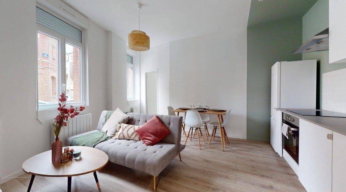 Maison 6 pièces 100 m² · à Amiens · 100 m² · 450 €/mois