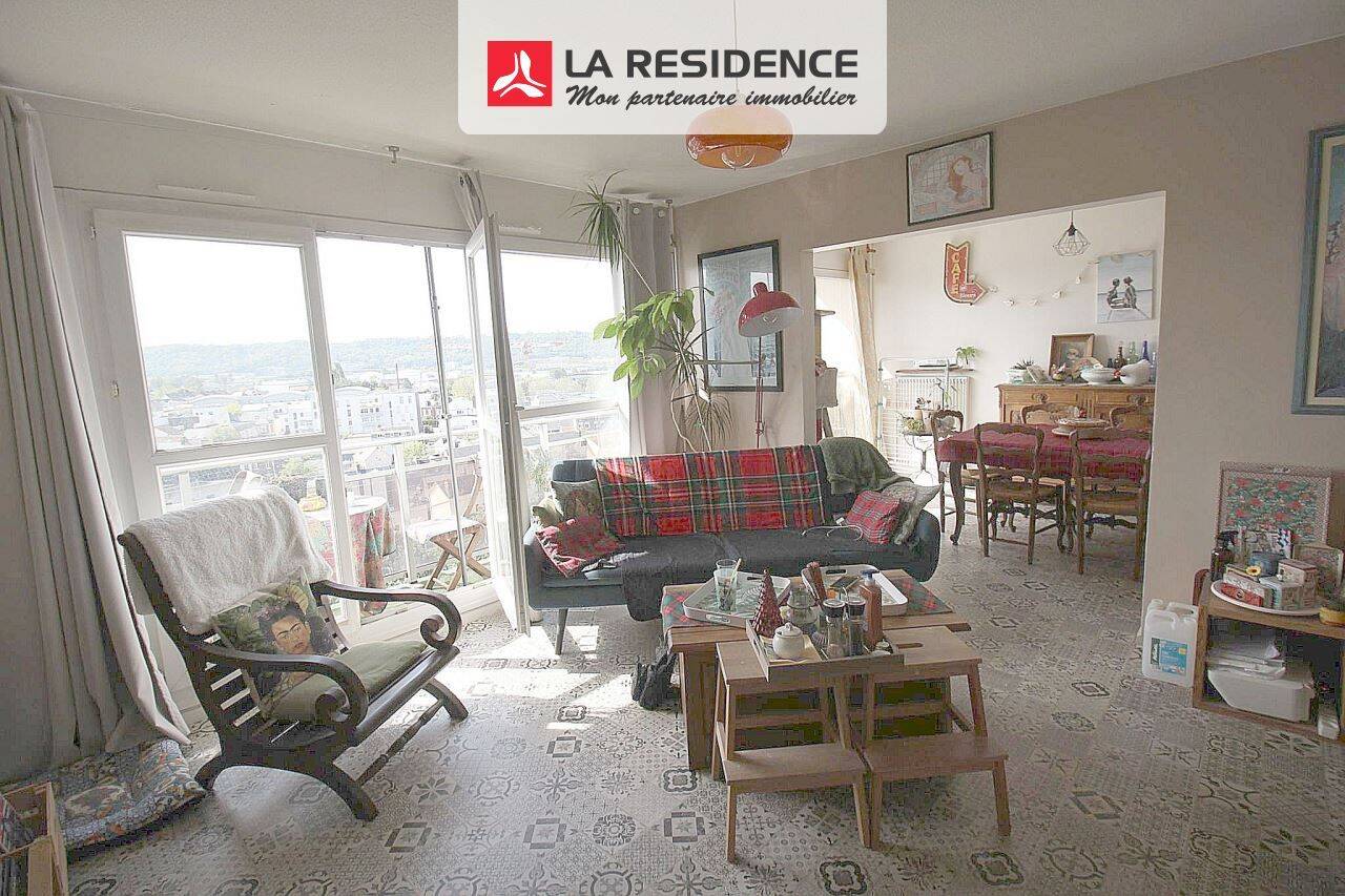 Appartement 5 pièces 94 m² · à Le Petit-Quevilly · 94 m² · 89 900 €