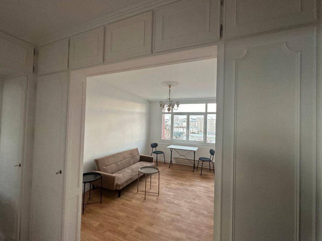 Appartement 2 pièces 35 m² · à Châtillon · 35 m² · 1 235 €/mois